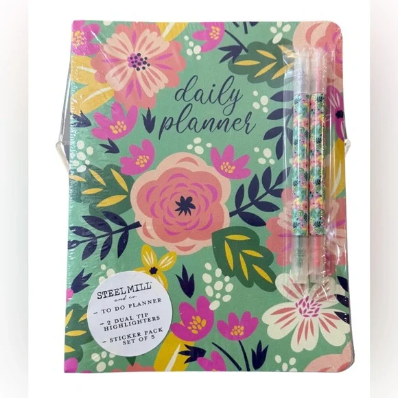 Daily Planner in Floral Design