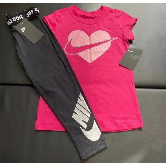 NWT Nike Glitter Tee & Leggings Set Girls Size 6
