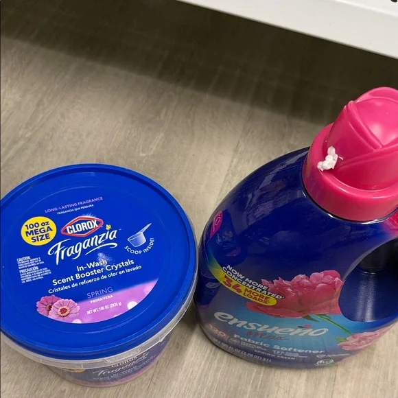 Clorox Fragranzia Scent Booster and Ensueño Fabric Softener - Blue and Pink