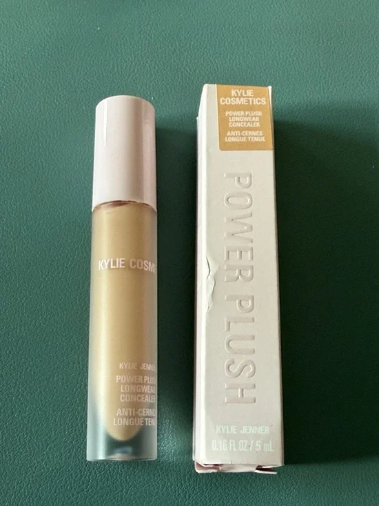 Kylie Cosmetics Power Plush Longwear Concealer Shade 4WN‎ 0.16 oz / 5 mL NIB