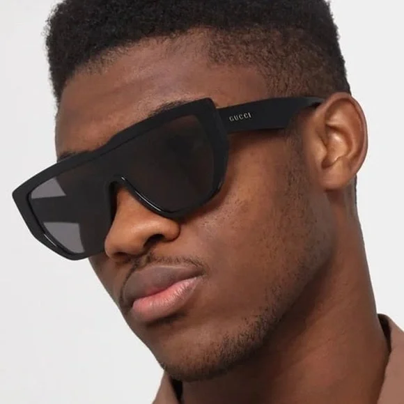 New Authentic- GUCCI Grey Shield Unisex Sunglasses GG0997S 002