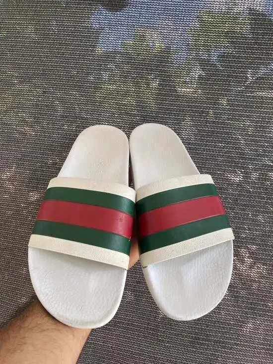 Gucci Pursuit 72 Rubber Slides with Web Stripe