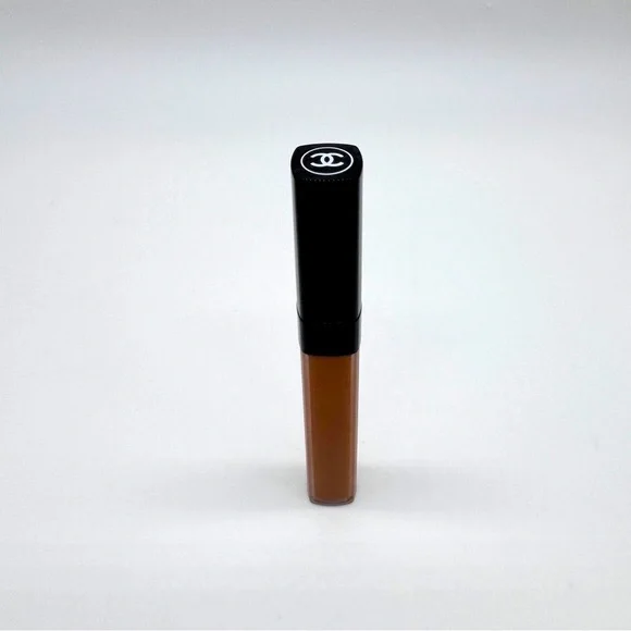 CHANEL 132 Chocolate Brown Longwear Concealer