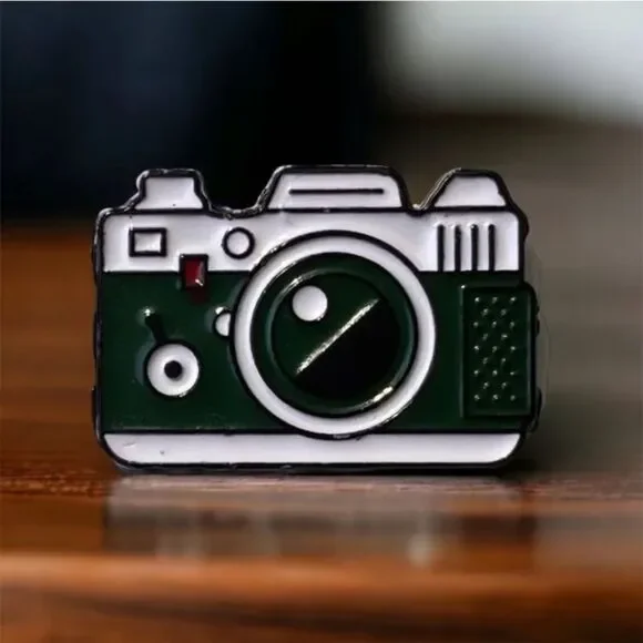 3/20 Vintage Camera Enamel Pin