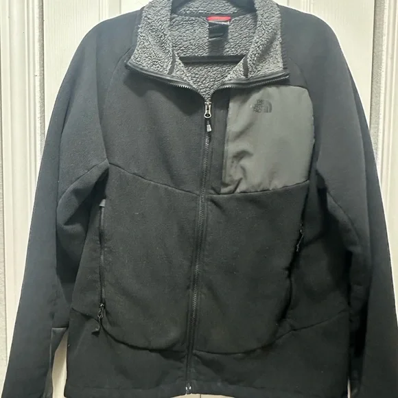 The North Face‎ Men's Black and Gray Performance Jacket