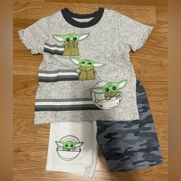 Star Wars Mandallorian Kids Gray and Green Shorts Set (Size 2T)