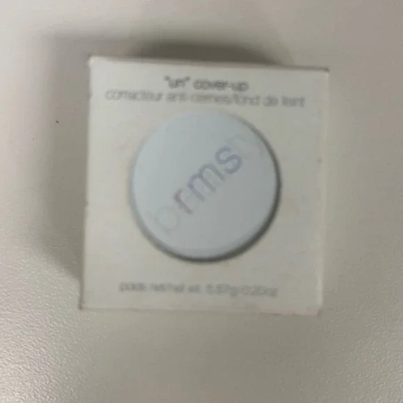 RMS beauty un cover up concealer in 000