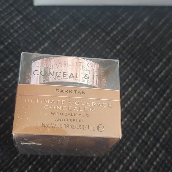 New makeup‎ revolution ultimate coverage concealer Dark Tan