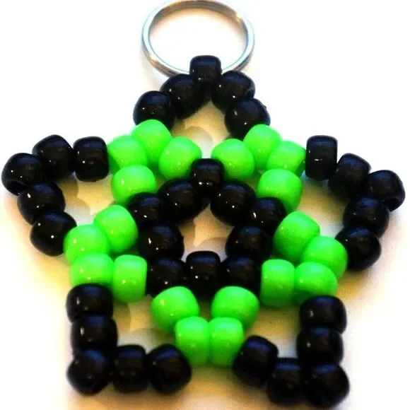 Handmade Green Black Stretchy Kandi Star Keychain