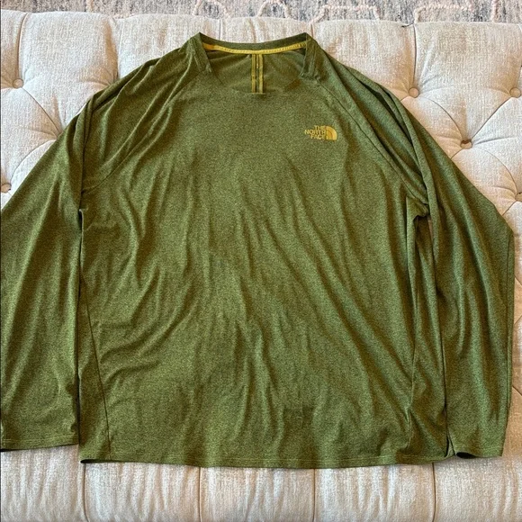 The North Face Men's Olive XXL Long Sleeve‎ Tee