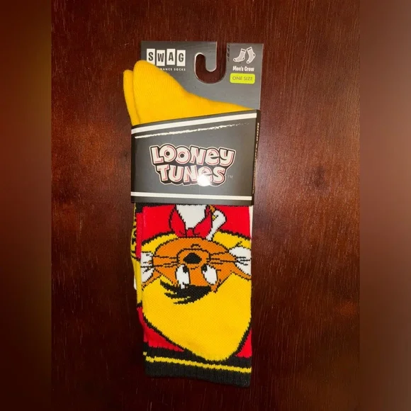 LOONEY TUNES (SPEEDY GONZALES) SWAG CREW SOCKS NWT MEN’S SHOE SIZE 8-13