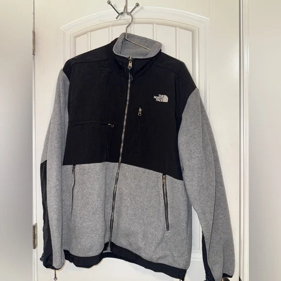 The North Face Men's Black and Gray Performance Jacket
