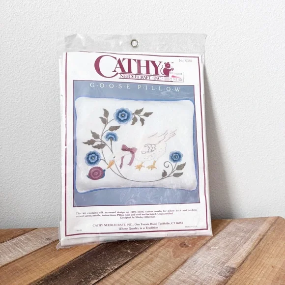 Cathy Needlecraft Goose Pillow Kit - Blue and White