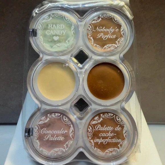 💙3/$20 Hard Candy Concealer Palette - Multi-Color