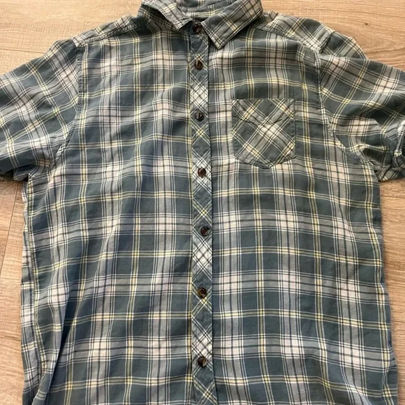 North Face Plaid Shirt Large