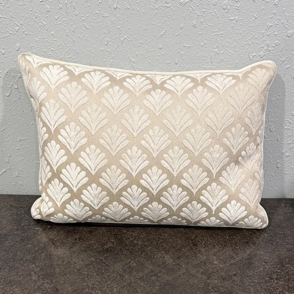 Casa Decor Home Elegant Art‎ Deco Feather Fill Textured Decorative Pillow