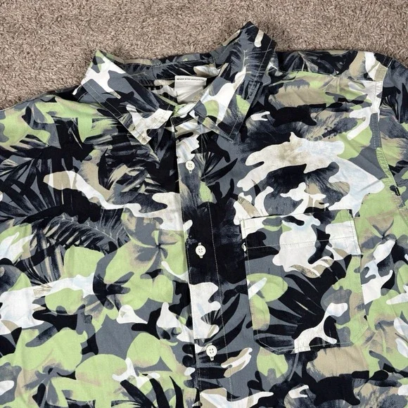 The North Face Men's Short Sleeve Baytrail Pattern Shirt - Mountain Size 2XL