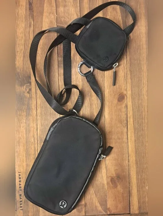 Lululemon Modular Phone Crossbody Bag