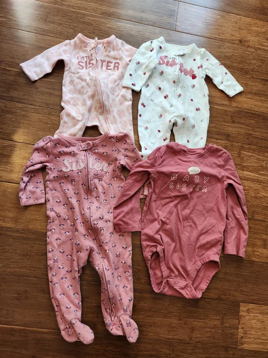 4 Carters Girls LITTLE SISTER Footed Sleepers And Bodysuit Pajamas, 0-24 Months