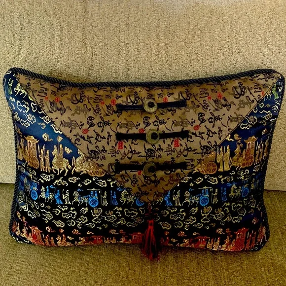 19x13 Asian pillow