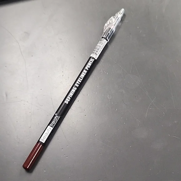 Defining Eye Pencil