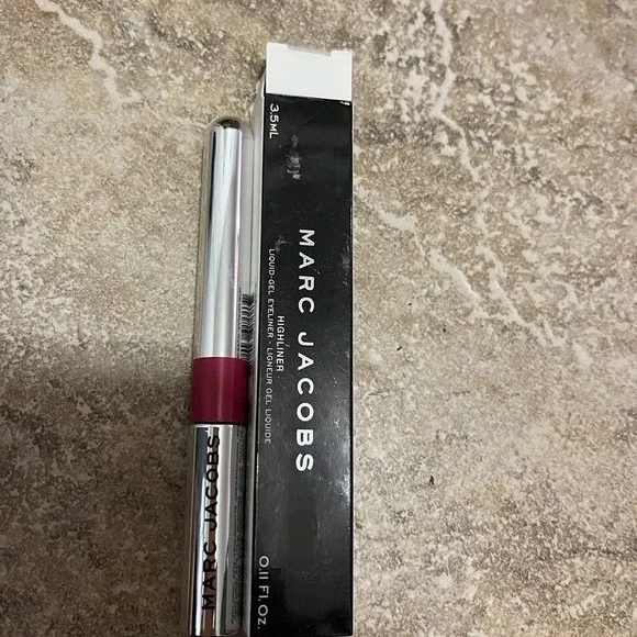 Marc Jacobs Highliner Liquid Gel Eyeliner Makeup Back to‎ the Fuchsia