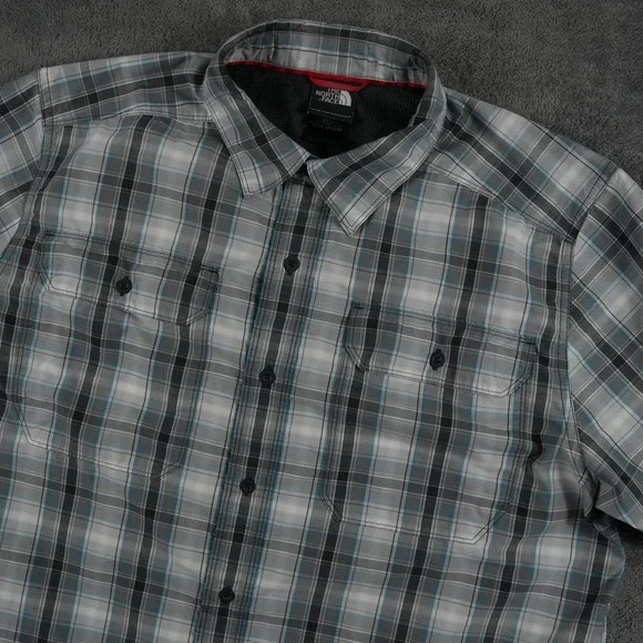 The North Face Short Sleeve Pine Knot Woven Flannel Shirt‎ Mens L Gray Plaid