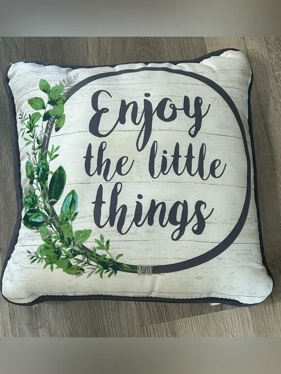 ❤️FREEw/PURCHASE Enjoy the Little Things Indoor/Outdoor Throw Pillow – 15”x15”
