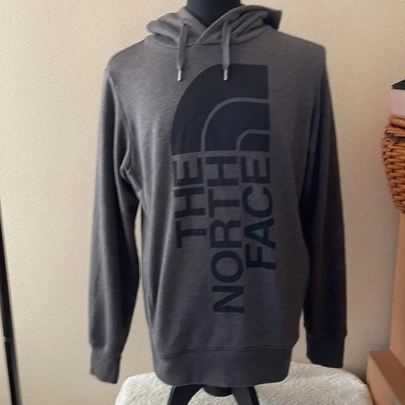 THE North Face Hoodie Size Medium