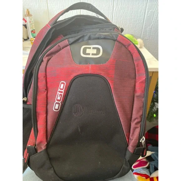 OGIO Red Plaid Backpack Laptop Bag‎ Travel School
