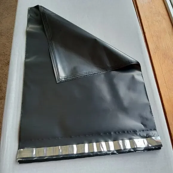 15 ct Black Poly Mailers 12