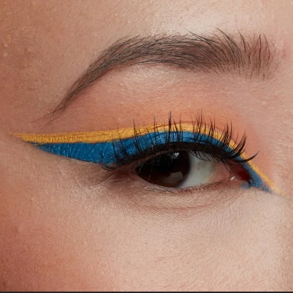 NYX Vivid Brights Matte Liquid Eyeliner‎ - Cyan