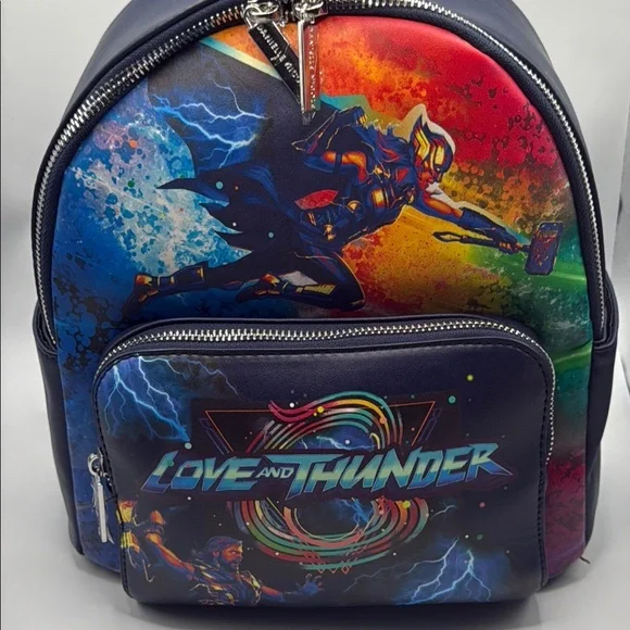 THOR Love and Thunder boys medium Backpack - NWT MARVEL