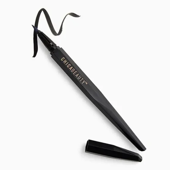NEW CHICA BEAUTY‎ Mirame Liquid Liner In Black