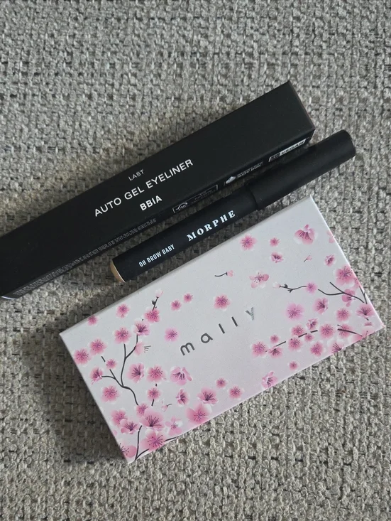 Morphe Highlighter, Mally Eye Shadow & Last Bbia Eye Liner
