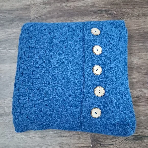 Kilronan Knitwear Wool Blue Cable Knit Sweater Pillow Ireland 16