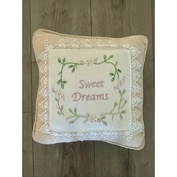 Vintage Sweet Dreams Applied Embroidery Flower Throw Pillow with‎ Edging