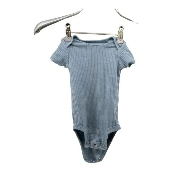Carter’s | 6M Blue Ribbed Onesie