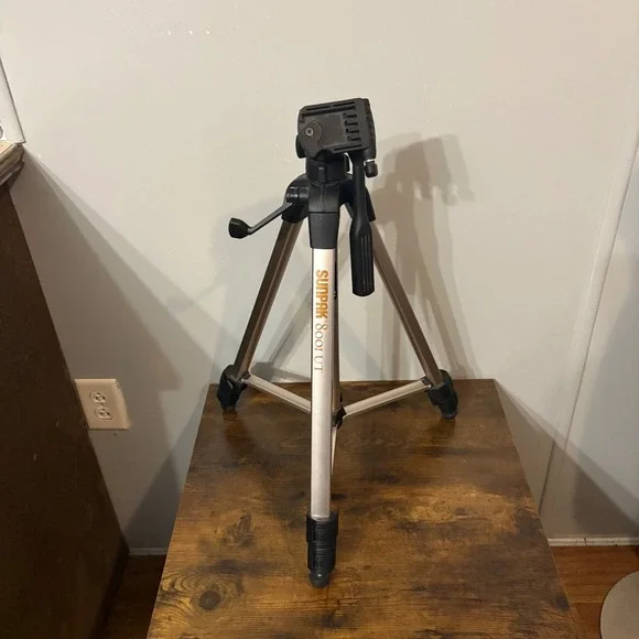 SUNPAK 8001UT Aluminum Camera Tripod‎ with 3-Way Pan/Tilt Head; 1/4