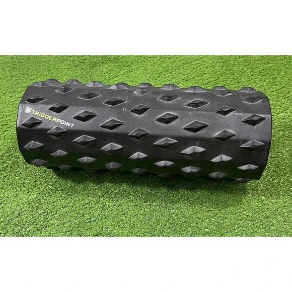 Trigger Point Performance Carbon Deep Tissue Foam Roller Black Red EUC