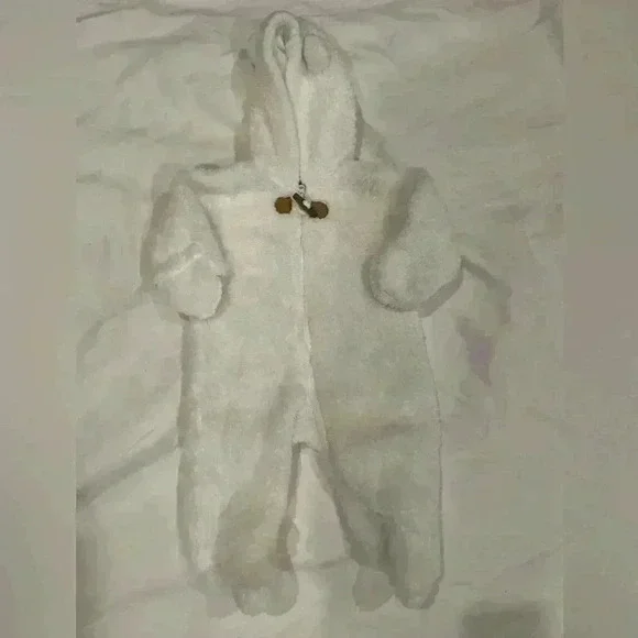 Carter’s Sherpa Bear Suit Infant Size 3 Months White