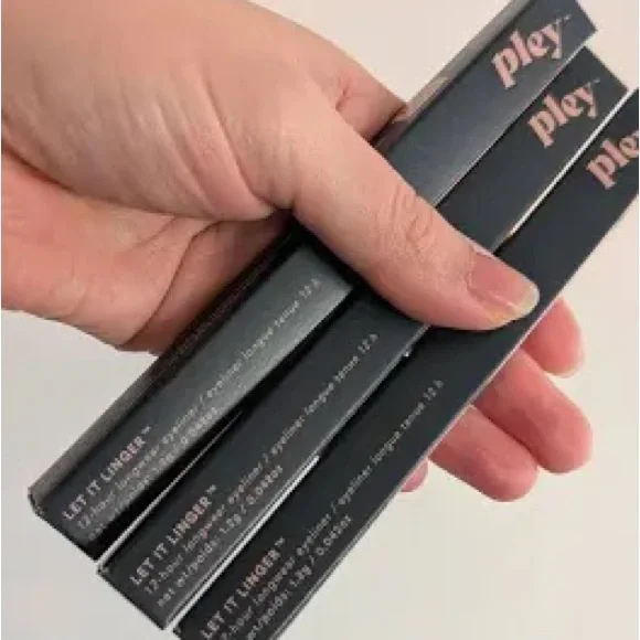 BNIB PLEY Beauty LET IT LINGER™ 12-Hour Eyeliner — Flora (Black)