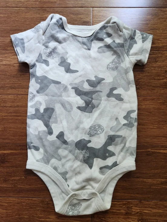 Star Wars Baby Boy Gray And White Camouflage Baby Onesie Bodysuit, 24 Months