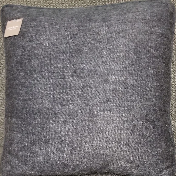 Accent Pillow Home Gray & White NTW