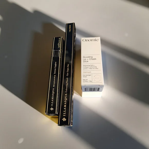 New make up bundle Illamasqua EyeLiner and lipgloss and Onomie lip/cheek stick