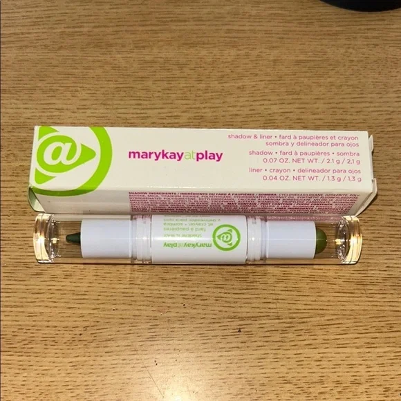 Mary Kay At Play Green Eye Shadow & Liner