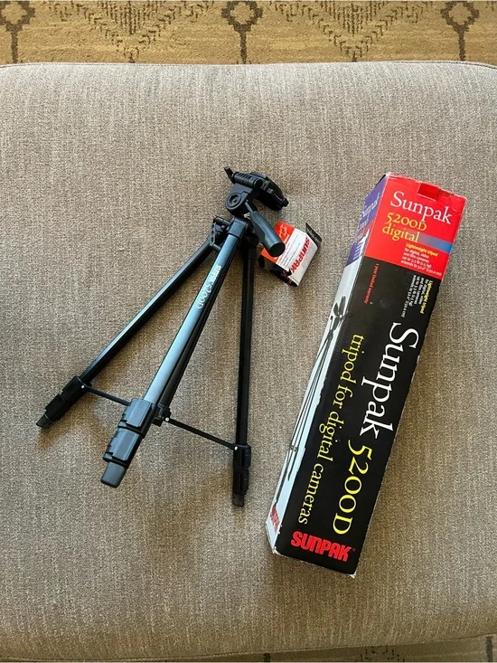 Sunpak 5200D Compact Camera Tripod - Black