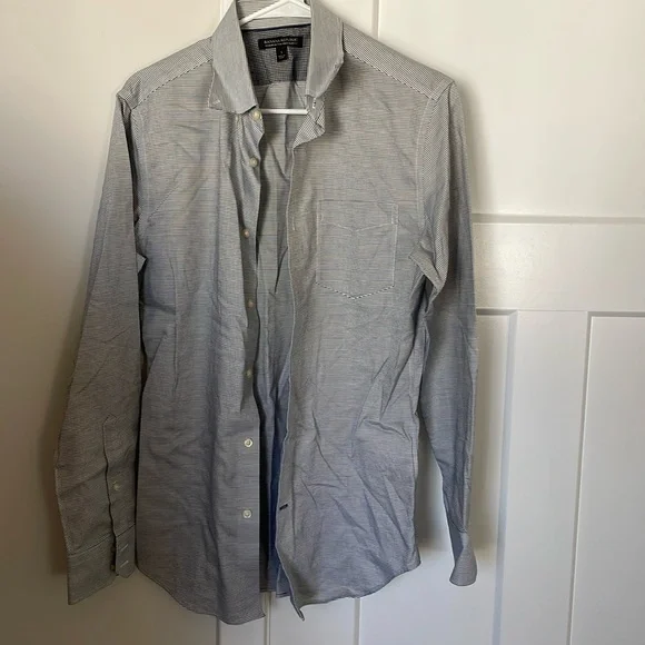 Banana Republic non-iron tailored slim fit dress shirt