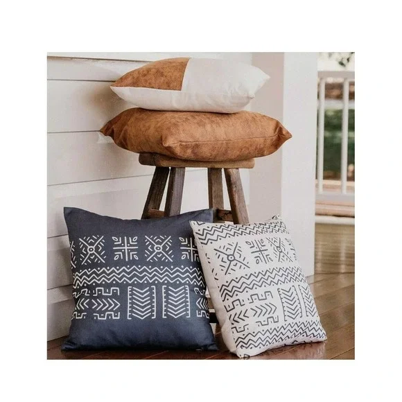 Set of 4 Pillow Covers 18