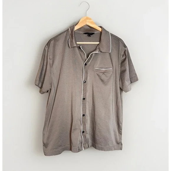 Banana Republic Luxe Touch Performance Brown Size L Anti-Odor Button-Up Shirt